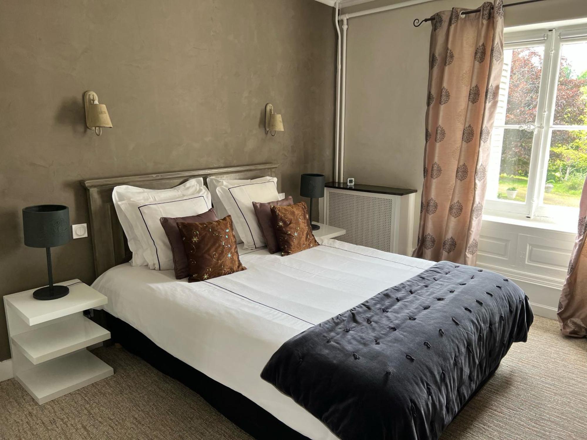 Chambres D'Hotes & Spa Les Perce Neige Vernou-sur-Brenne Bagian luar foto